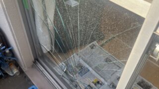 ガラス修理