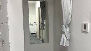 鏡取り付け